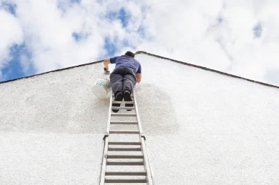 Peinture extérieure à la Romieu — façades et ravalement